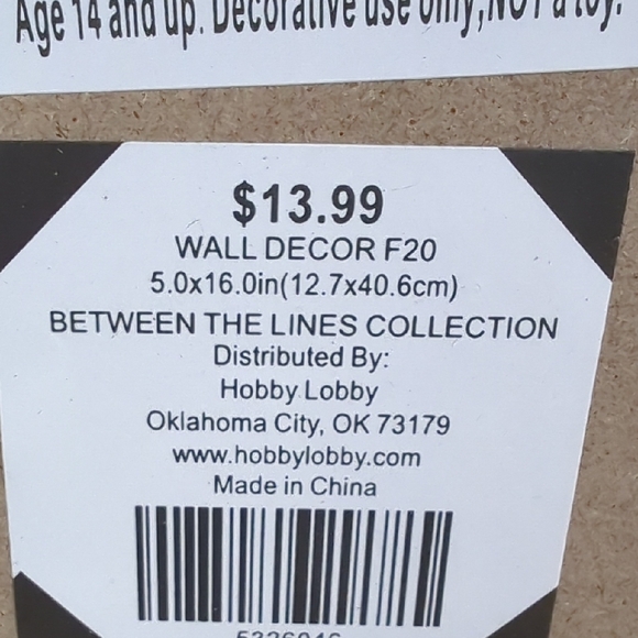 Triple Glitter Lip Print Wall Art - Pink, Magenta, Red 16 X 5.5 In - Picture 2 of 2